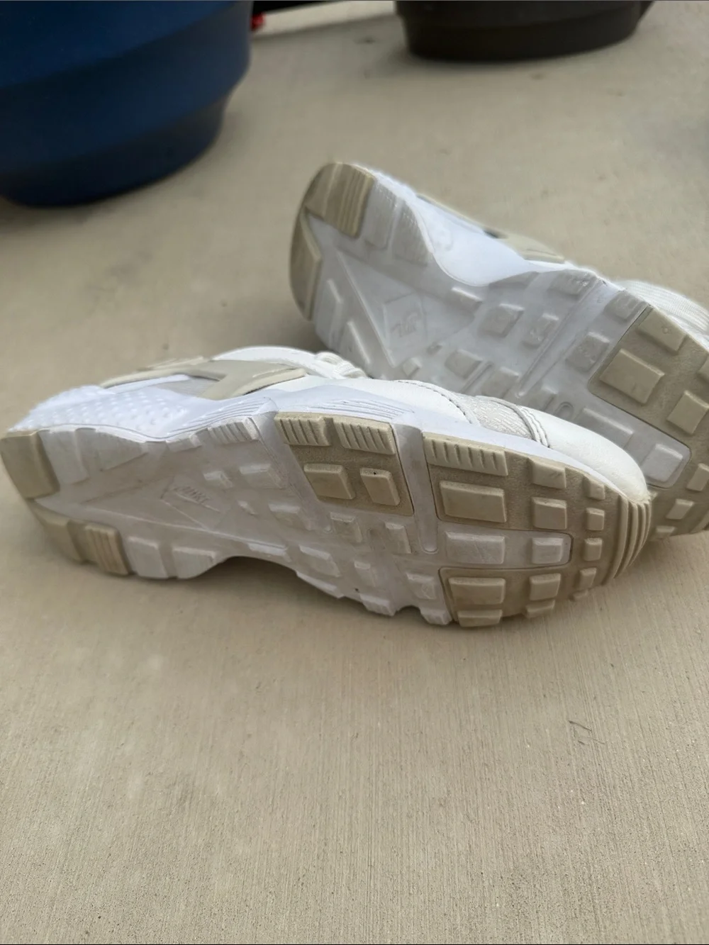 Nike Huarache Kids White Sneakers with Light Beige Accents
